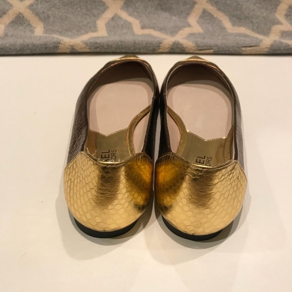 Micheal Kors Gold and Copper Flats - Picture 4 of 5